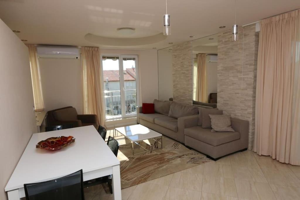Kristal Paris Resort Novalja Exterior foto