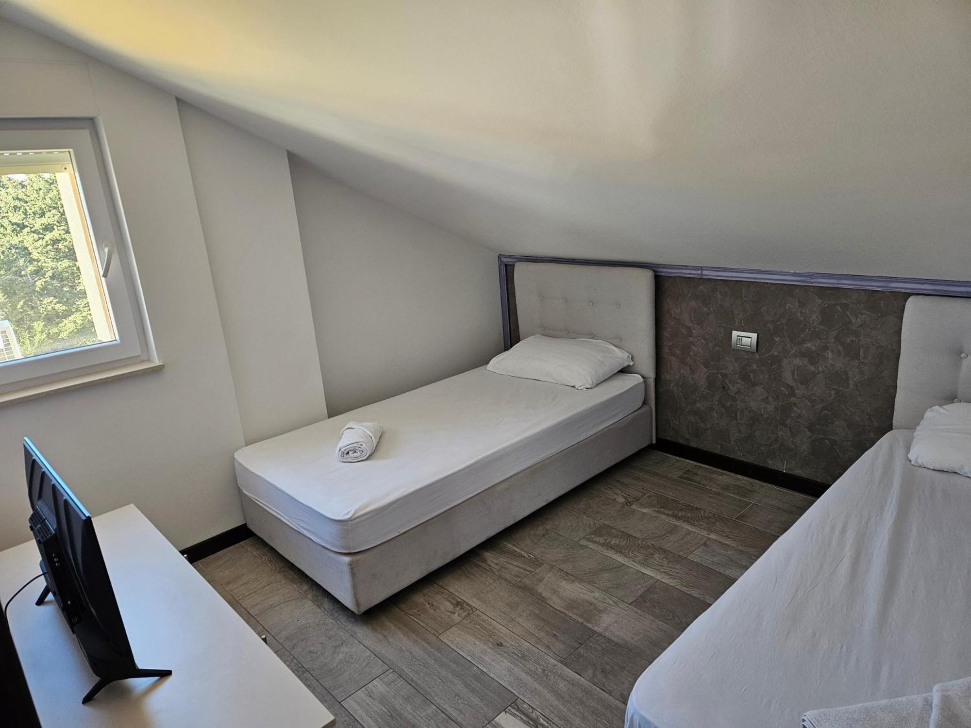 Kristal Paris Resort Novalja Exterior foto
